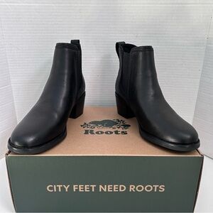 Roots JUNCTION Women's Classic Black LEATHER heeled Ankle Booties size 6.5